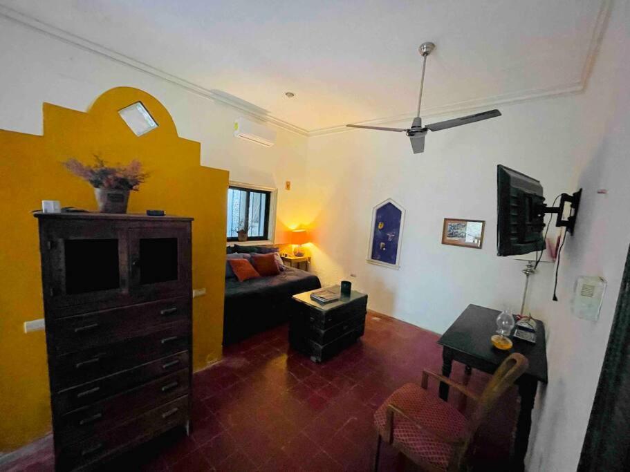 House Dzalbay Santa Lucia With Hot Tub Villa Mérida Eksteriør billede