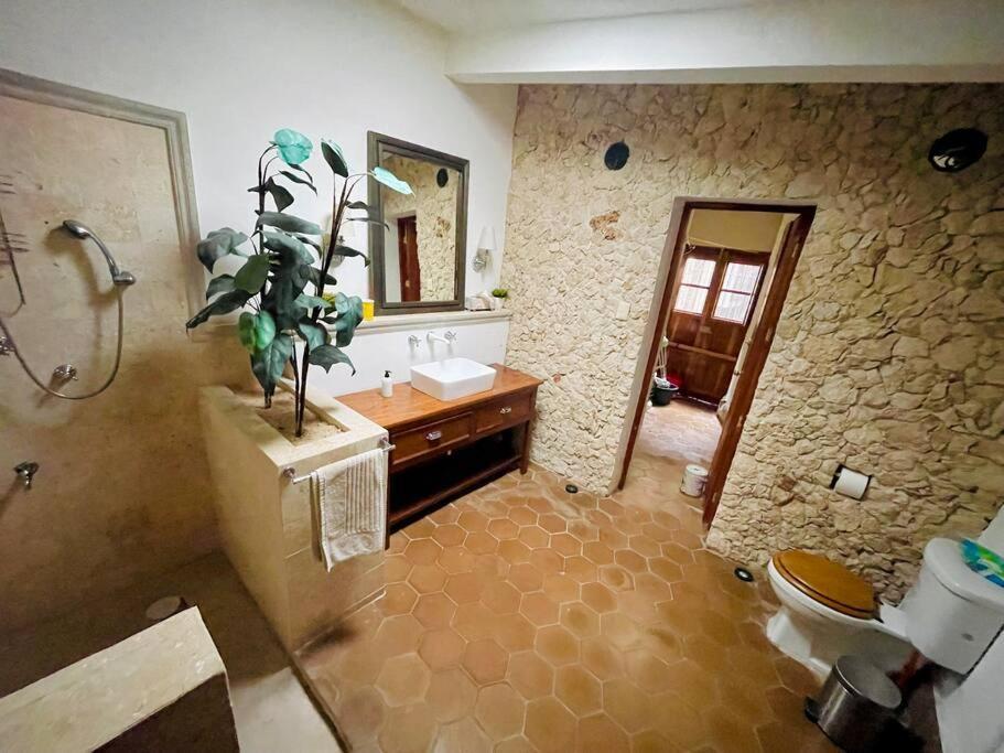 House Dzalbay Santa Lucia With Hot Tub Villa Mérida Eksteriør billede